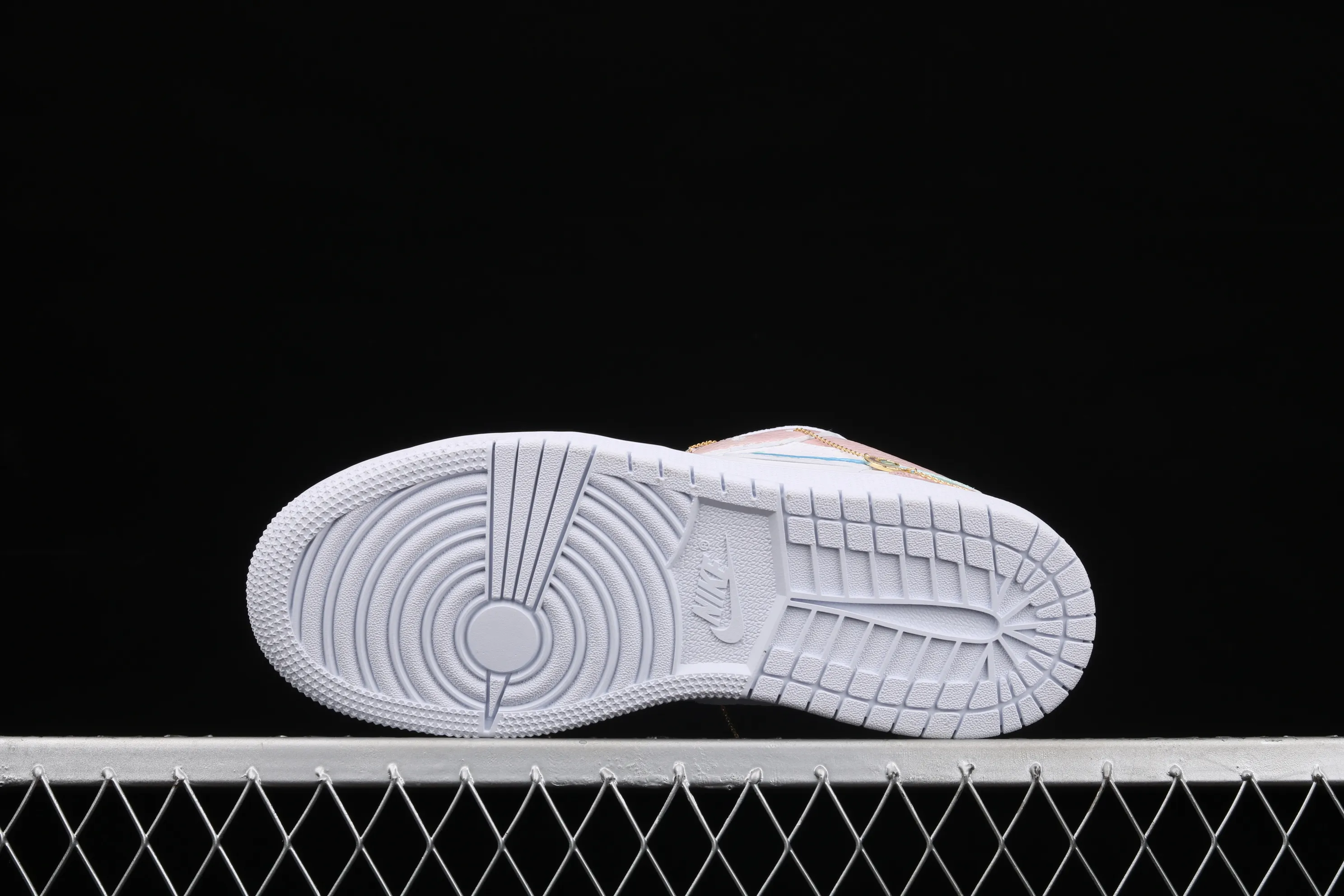 All categories Air Jordan Jordan series basketball shoes Air Jordan 1 Low Air Jordan 1 Low AJ1 Joe 1 Moon Goddess low-top basketball shoes 553560-130